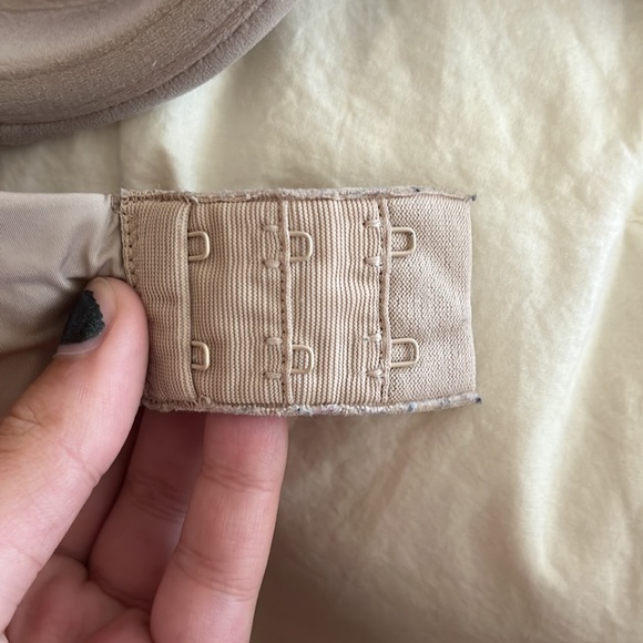 Maidenform 35C underwire bra ( NEW UNUSED) - Picture 3 of 4